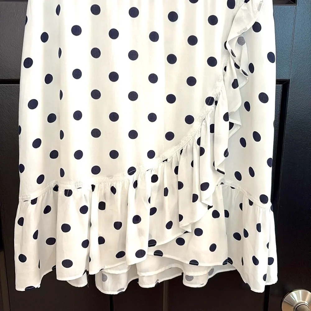 J. Crew White & Navy Polka Dot V-Neck, Front Cap Sleeve Ruffled,  Dress. Size 8